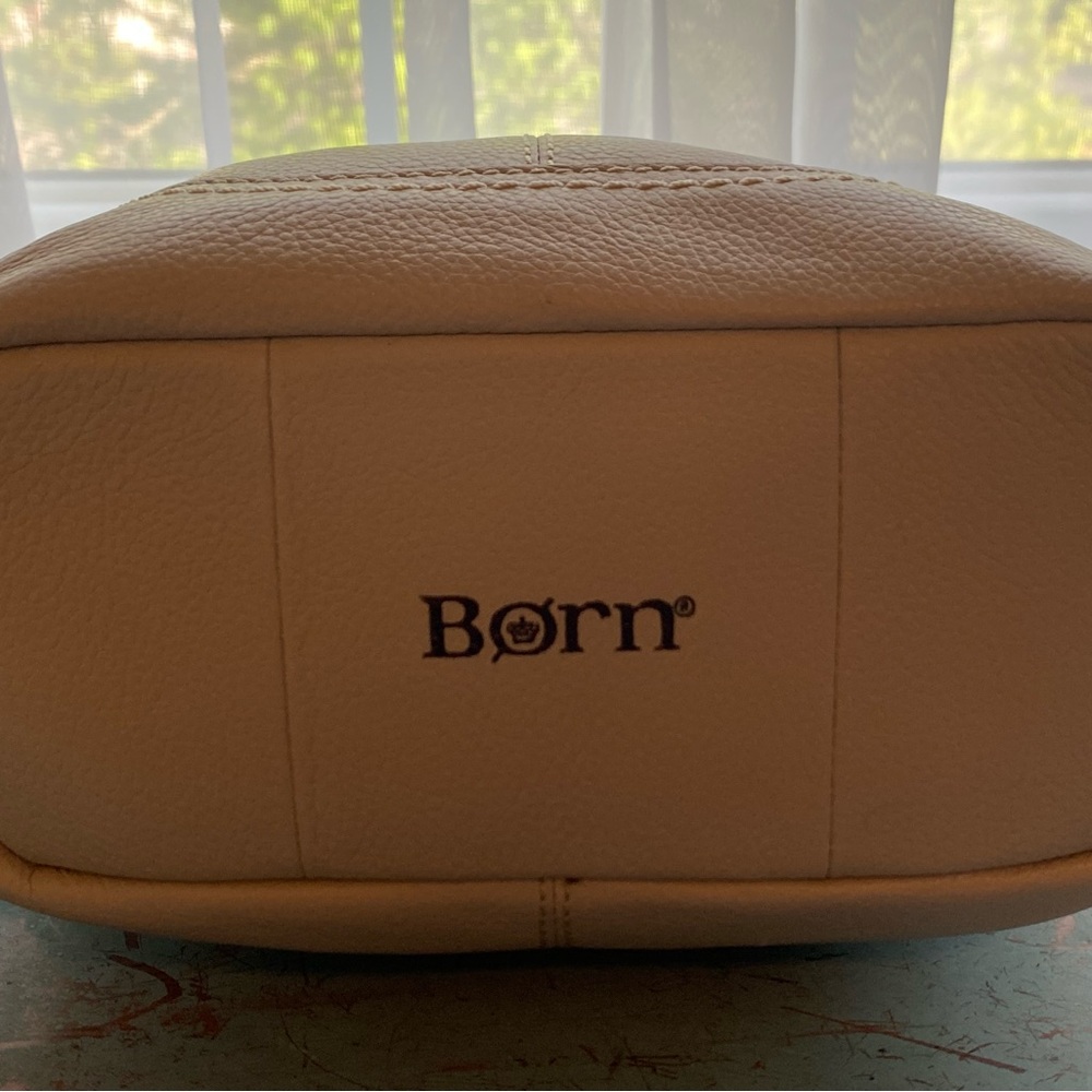 Born Crossbody Leather Bag Dove NWT - Picture 7 of 15